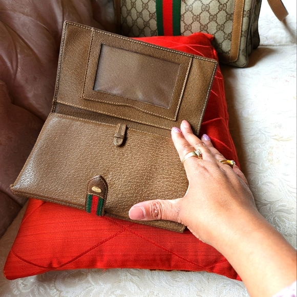 Gucci Monogram wallet - Picture 7 of 8